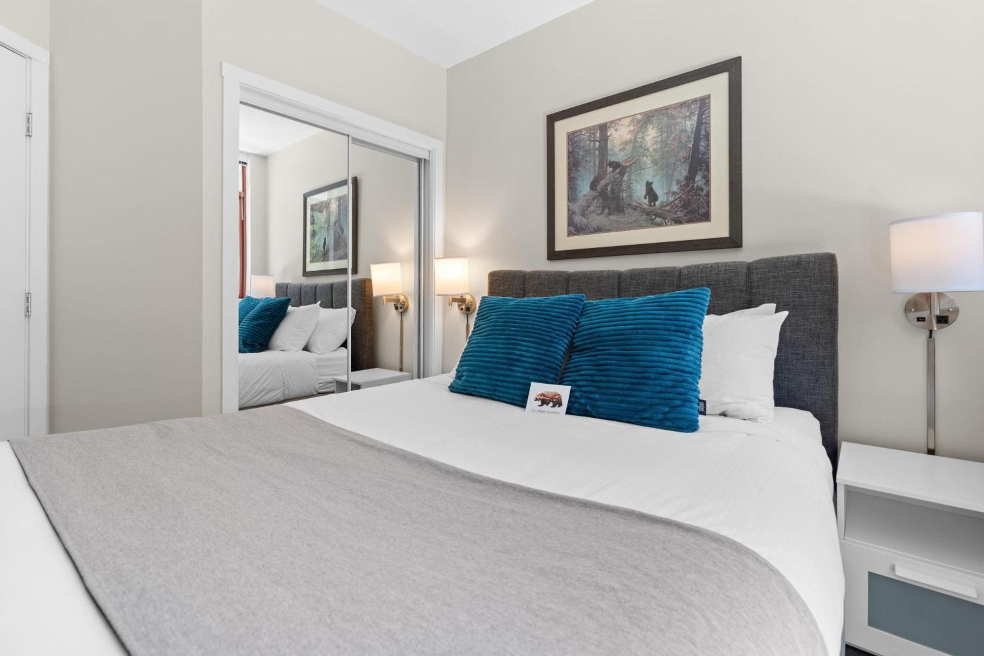 Alpenglow Lodge Bear Wonder One Bedroom By Mva Whistler Exterior photo