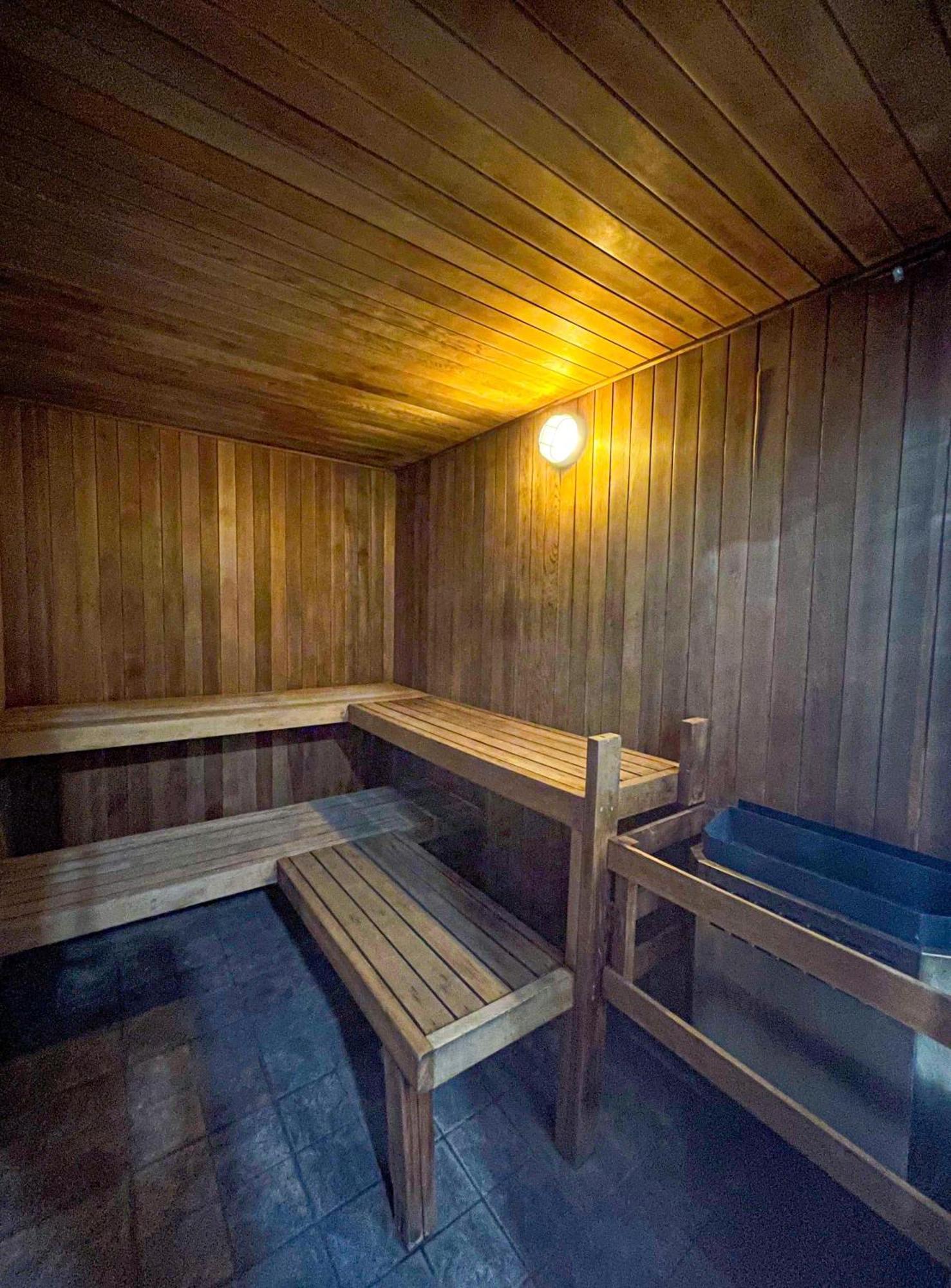Alpenglow Lodge Bear Wonder One Bedroom By Mva Whistler Exterior photo