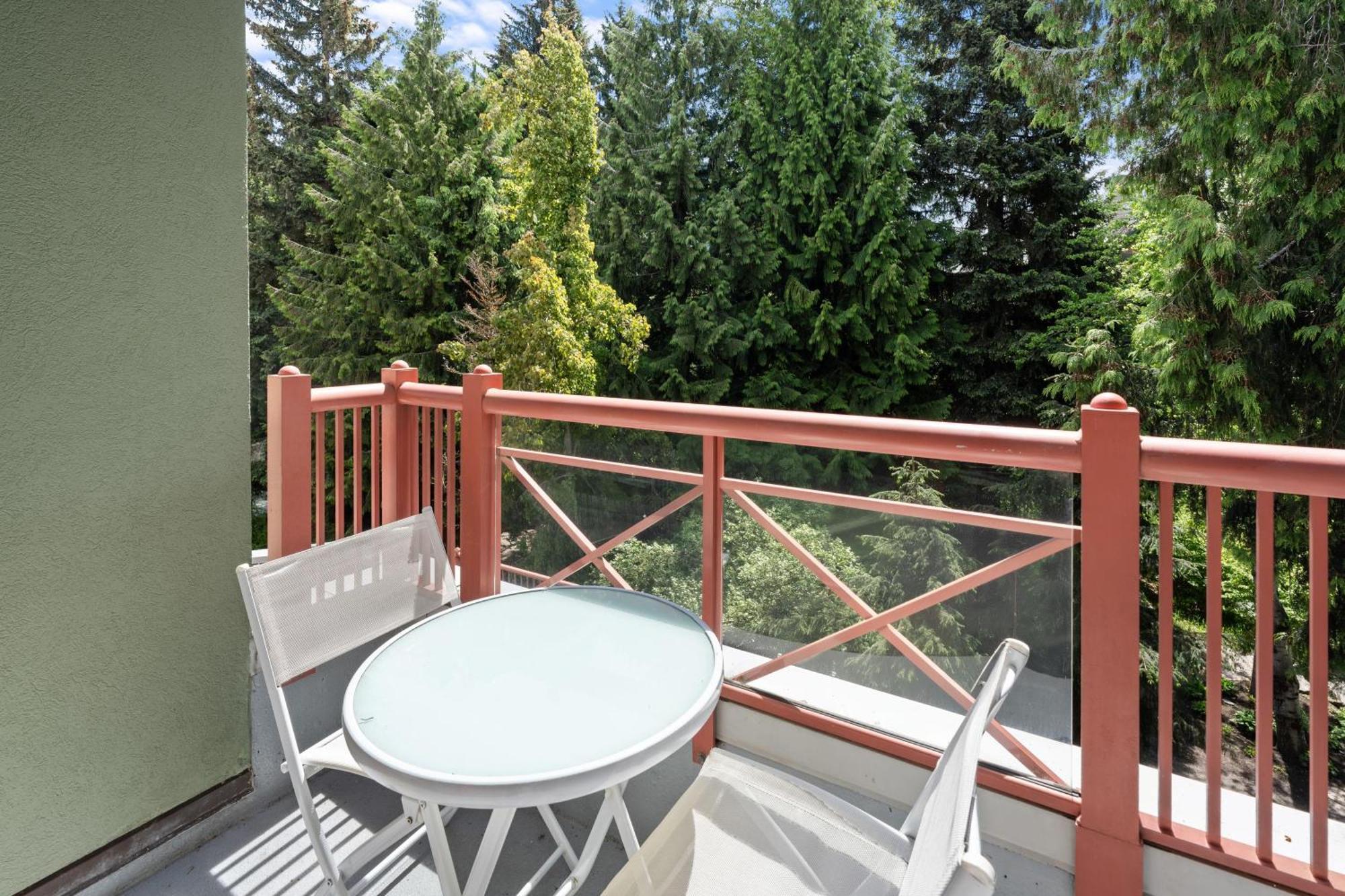 Alpenglow Lodge Bear Wonder One Bedroom By Mva Whistler Exterior photo